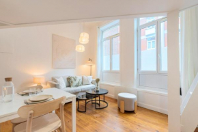 Charming renovated and bright studio in the center